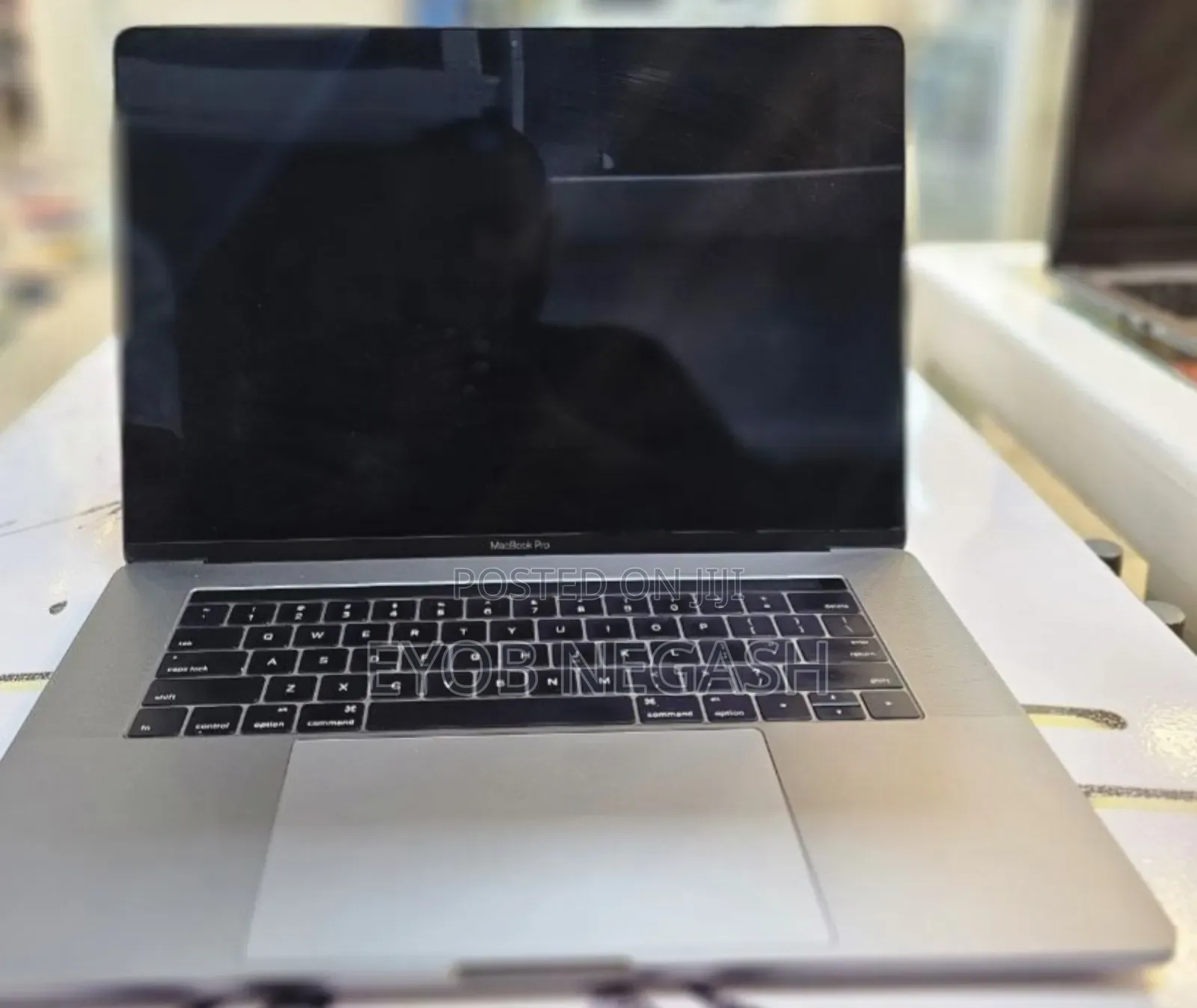 New Laptop Apple MacBook Pro 2016 16GB Intel Core I7 SSD 512GB