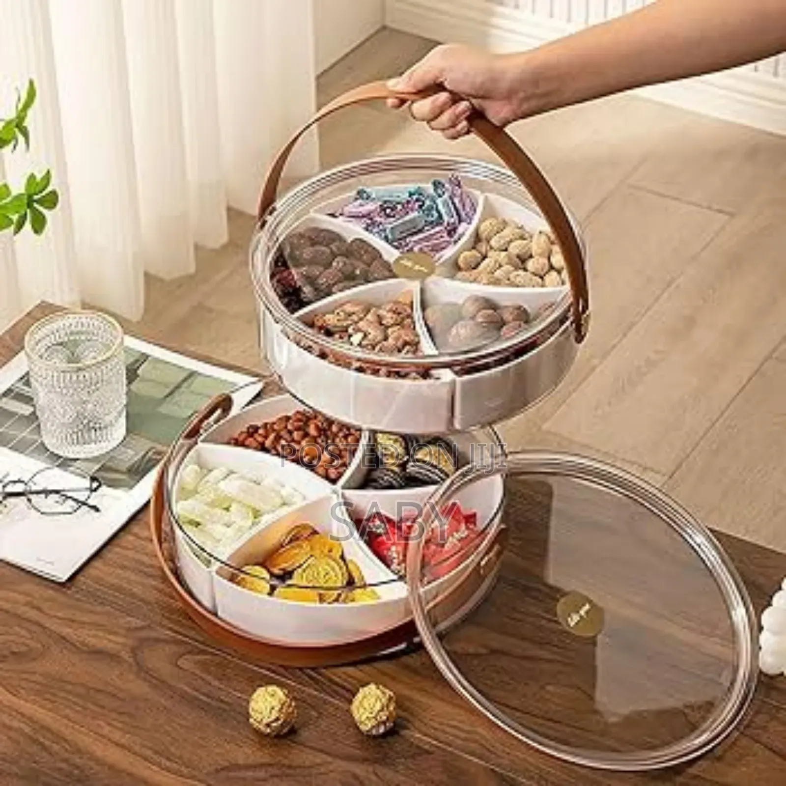 Transparent Hand-Held Fruit Tray