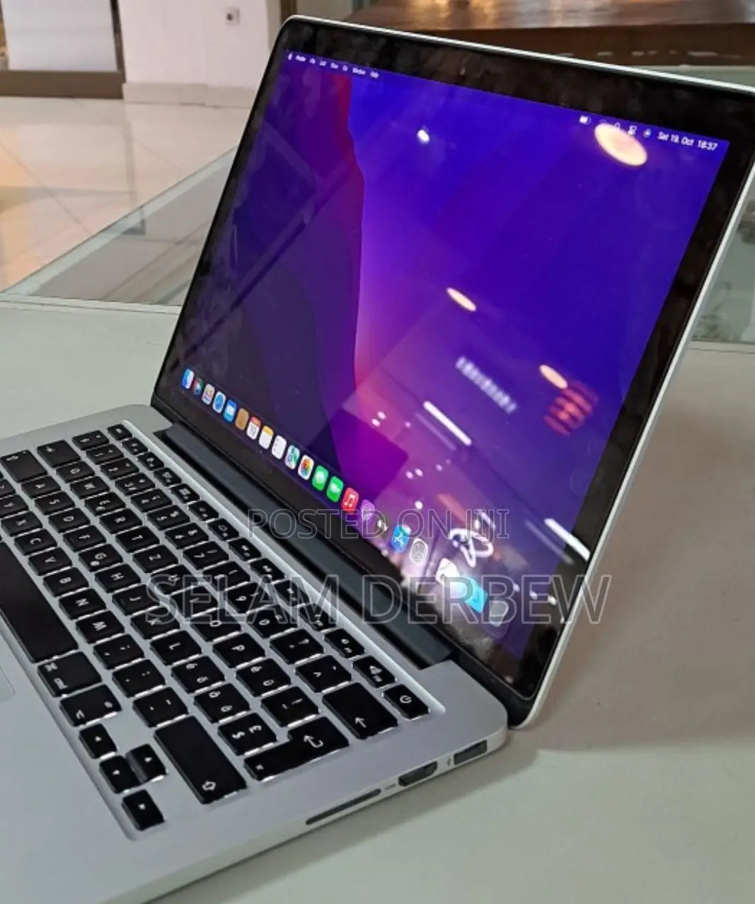 New Laptop Apple MacBook Pro 2015 8GB Intel Core I5 SSD 256GB