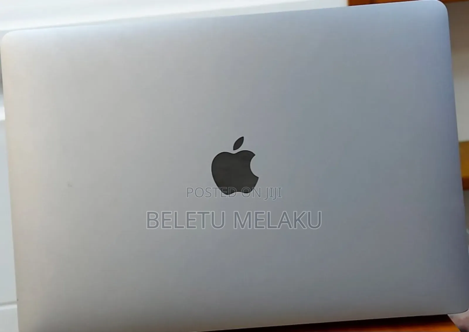 New Laptop Apple MacBook Air 2020 M1 8GB Apple M1 SSD 256GB