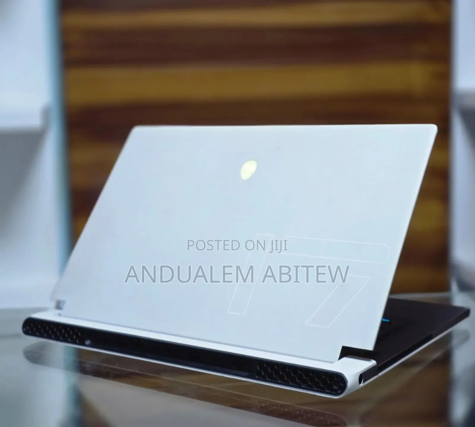 New Laptop Alienware M17x R2 16GB Intel Core I7 SSD 1T