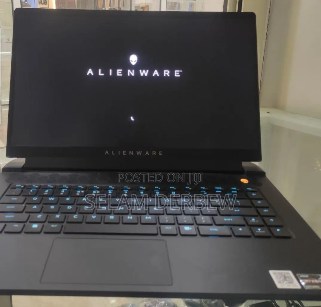 New Laptop Dell Alienware M15 16GB AMD Ryzen 7 SSD 512GB