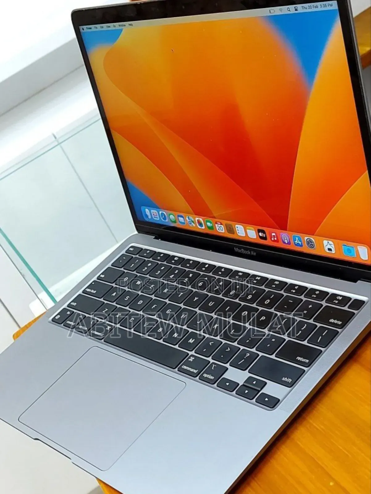 New Laptop Apple MacBook Air 2020 M1 8GB Apple M1 SSD 256GB