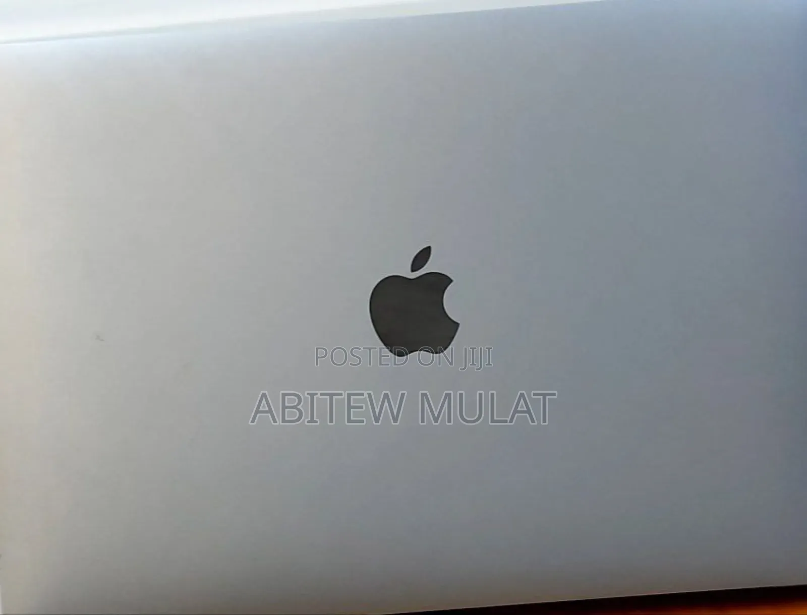 New Laptop Apple MacBook Air 2020 M1 8GB Apple M1 SSD 256GB