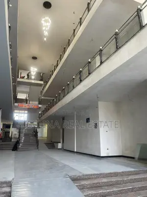 የንግድ ሱቆችን ከ 24-600 ካሬ