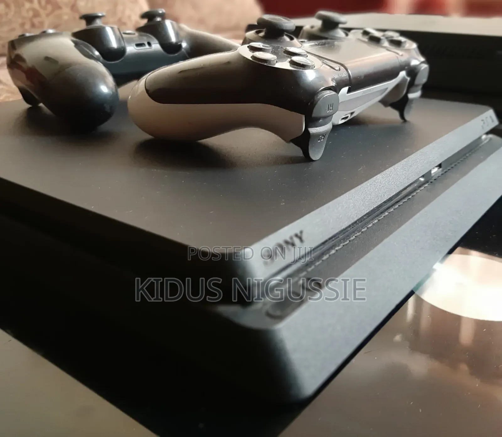 Playstation 4slim