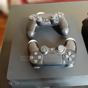 Playstation 4slim