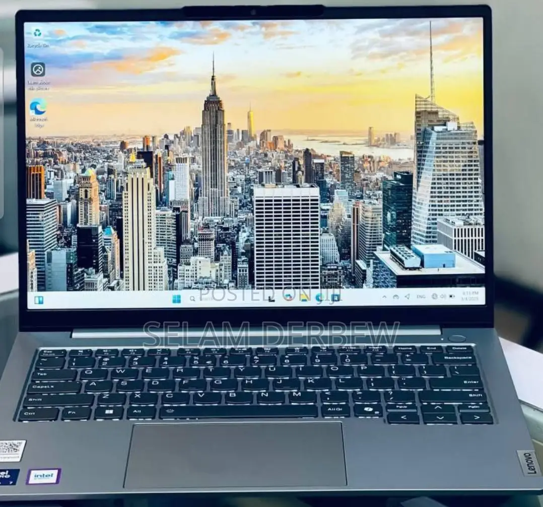 New Laptop Lenovo ThinkBook 13 16GB Intel Core Ultra 7 SSD 512GB