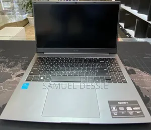 New Laptop Acer Aspire 1 4GB Intel Core 2 Quad SSD 128GB