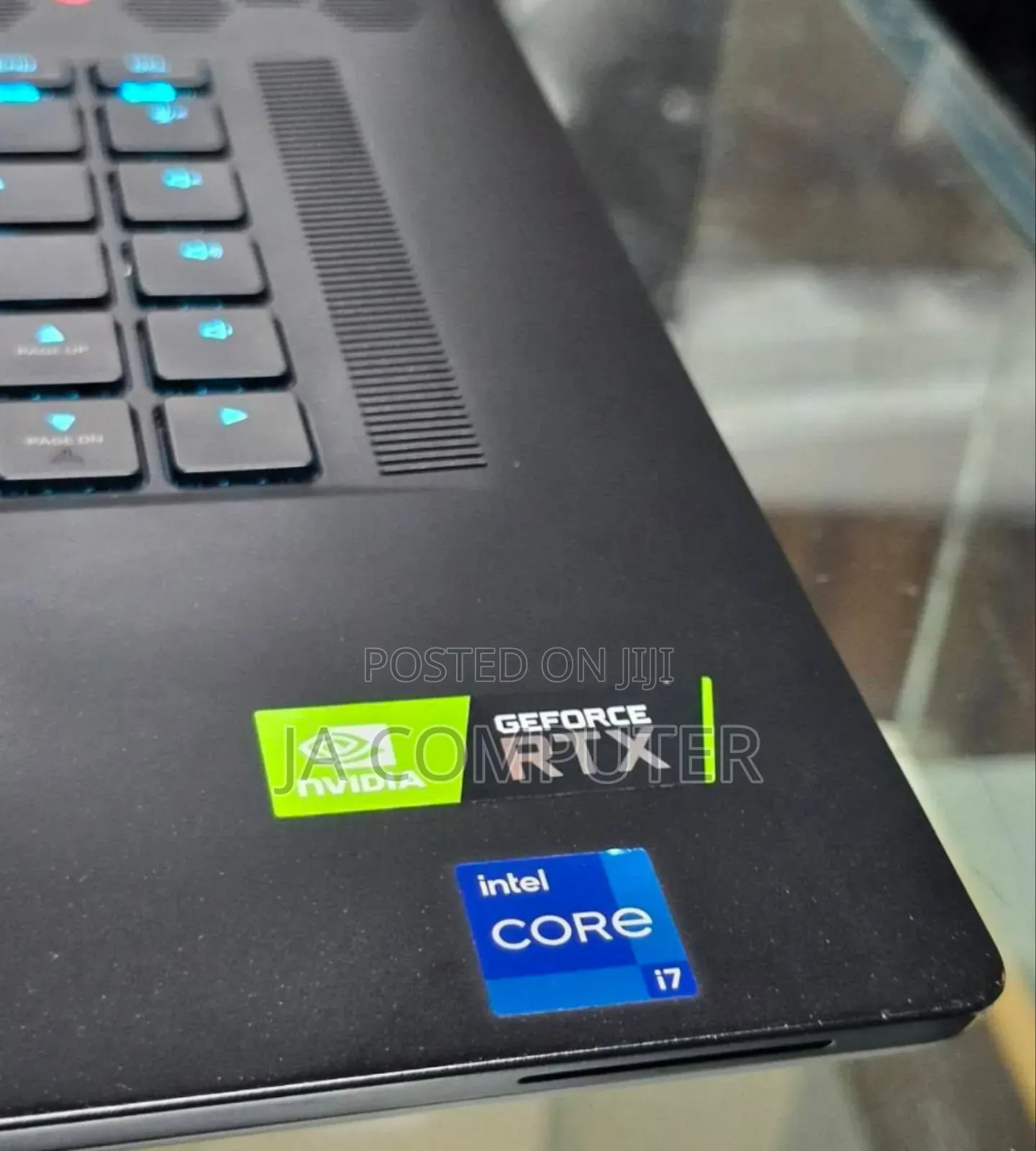 New Laptop Alienware M17x R2 16GB Intel Core I7 SSD 1T