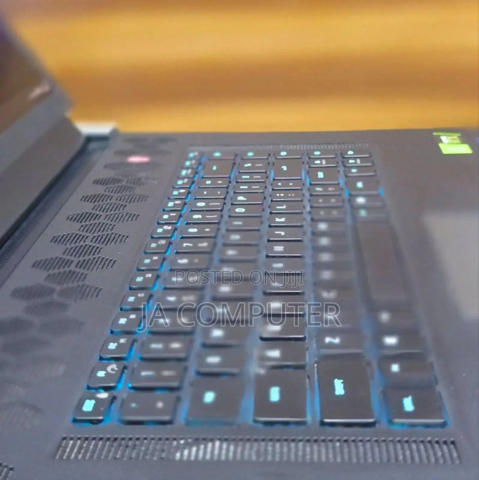 New Laptop Alienware M17x R2 16GB Intel Core I7 SSD 1T