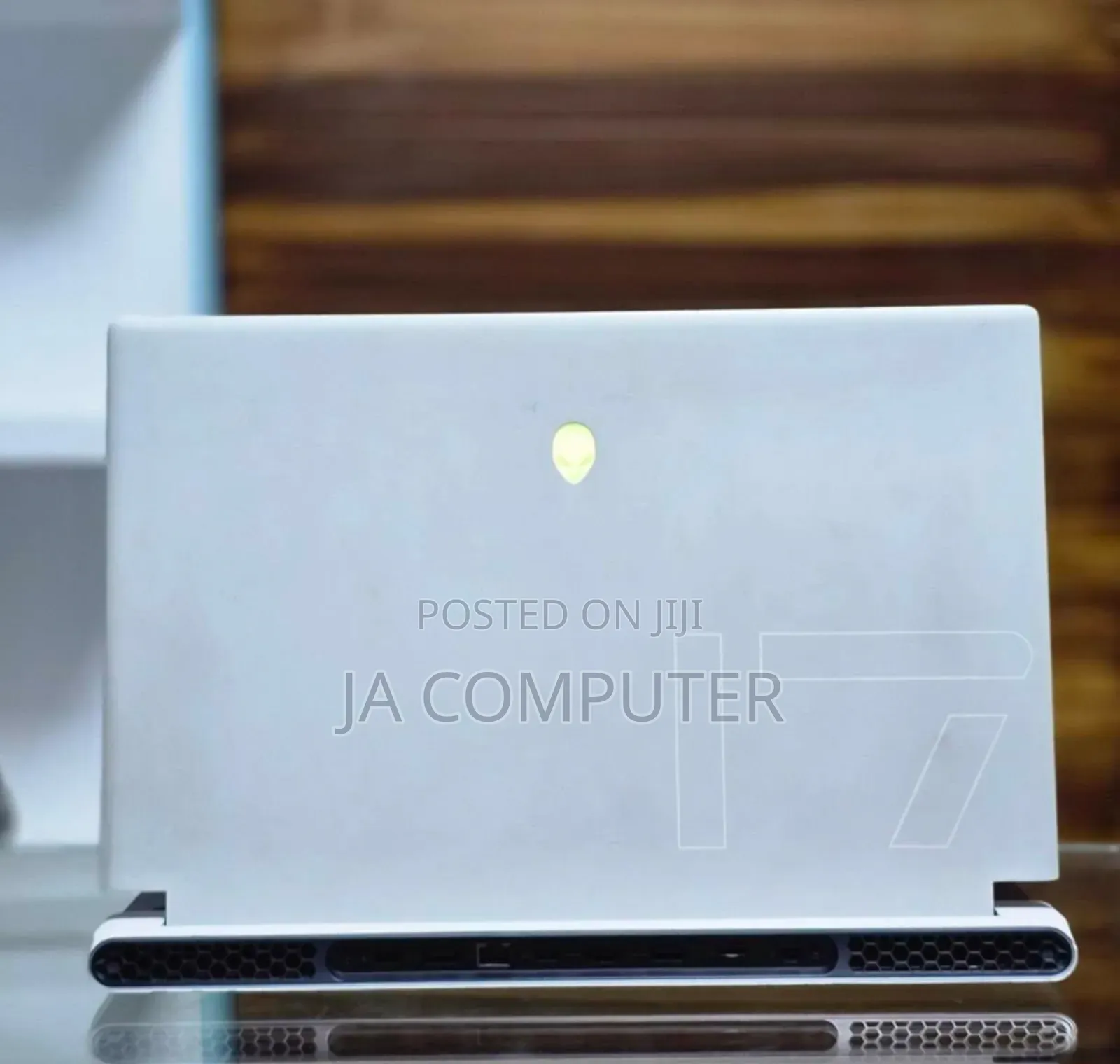 New Laptop Alienware M17x R2 16GB Intel Core I7 SSD 1T