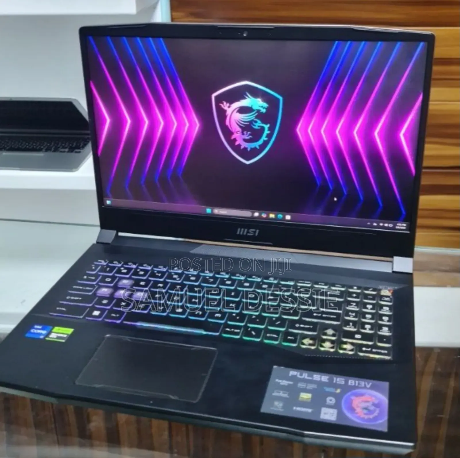 New Laptop MSI 16GB Intel Core I7 SSD 512GB