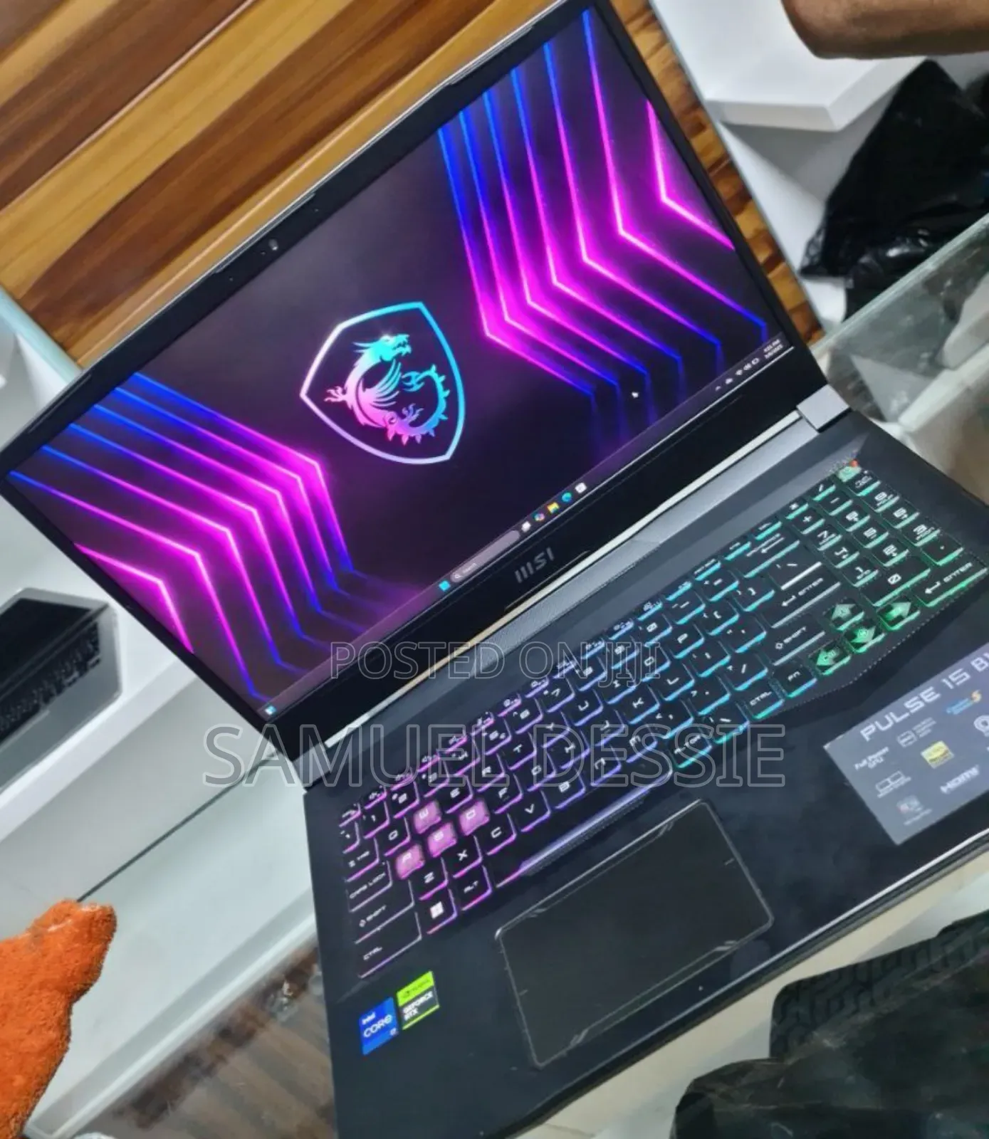 New Laptop MSI 16GB Intel Core I7 SSD 512GB