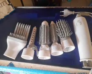 Cool እና Hot Function ያለው ምርጥ የፀጉር Blower