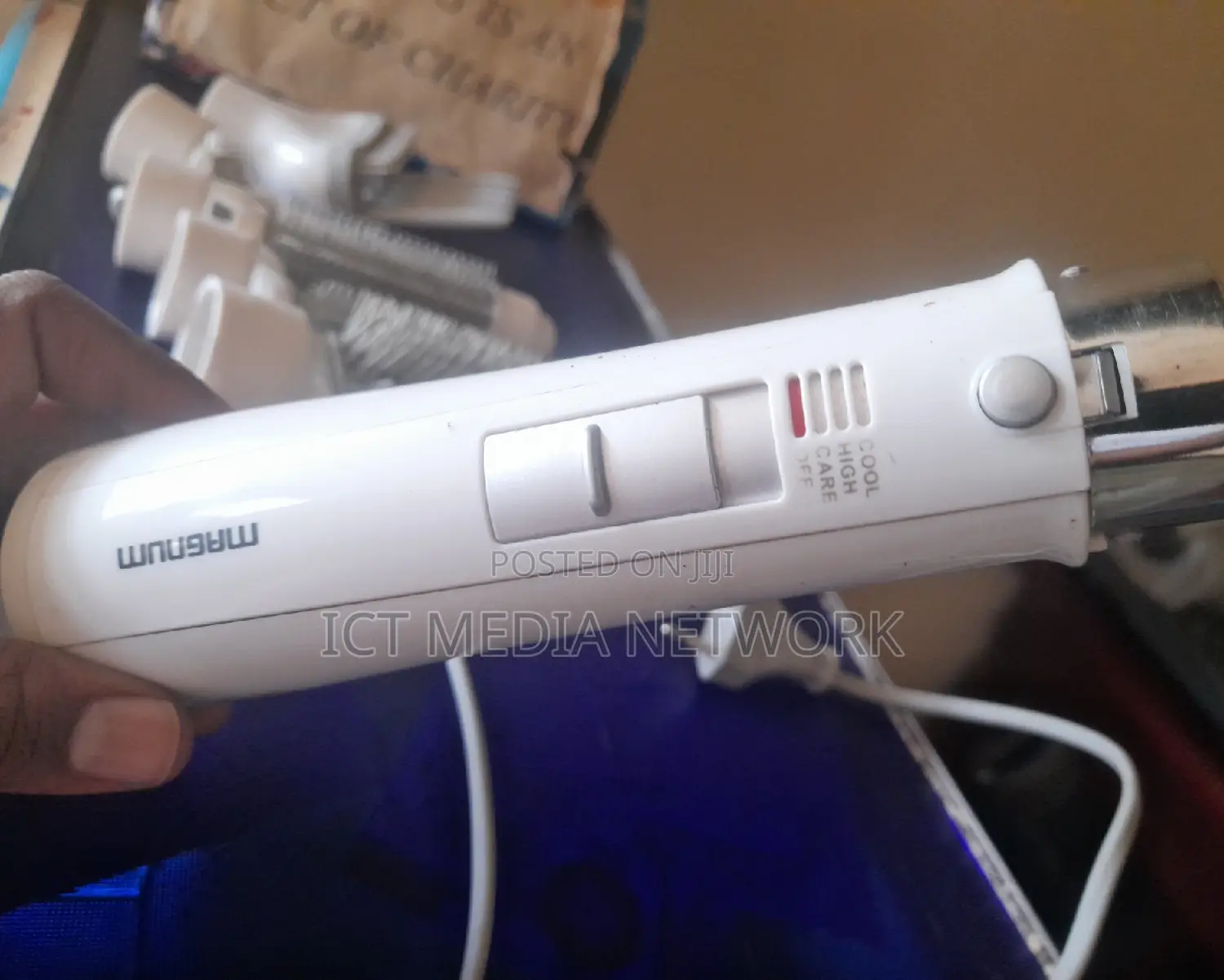 Cool እና Hot Function ያለው ምርጥ የፀጉር Blower