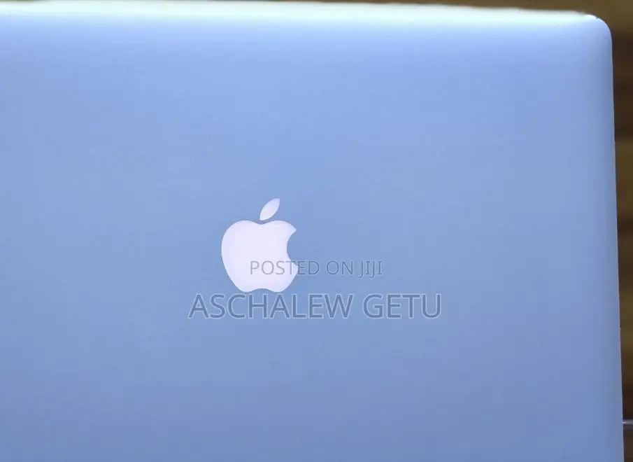 New Laptop Apple MacBook Pro 16GB Intel Core I7 SSD 512GB