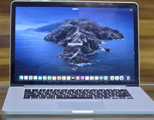 New Laptop Apple MacBook Pro 16GB Intel Core I7 SSD 512GB