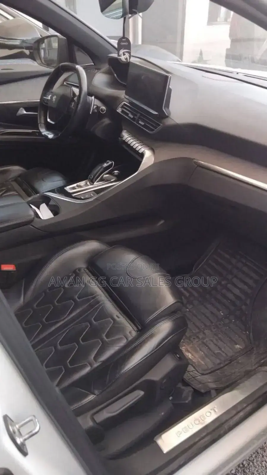 Peugeot 5008 2022 White