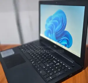 New Laptop Dell Inspiron 15 8GB Intel Core I5 SSD 1T