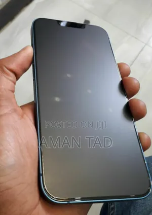 Photo - Apple iPhone 13 128 GB Blue