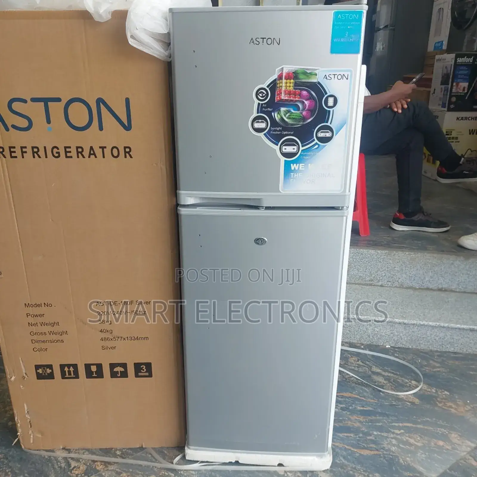 Aston Refrigerator