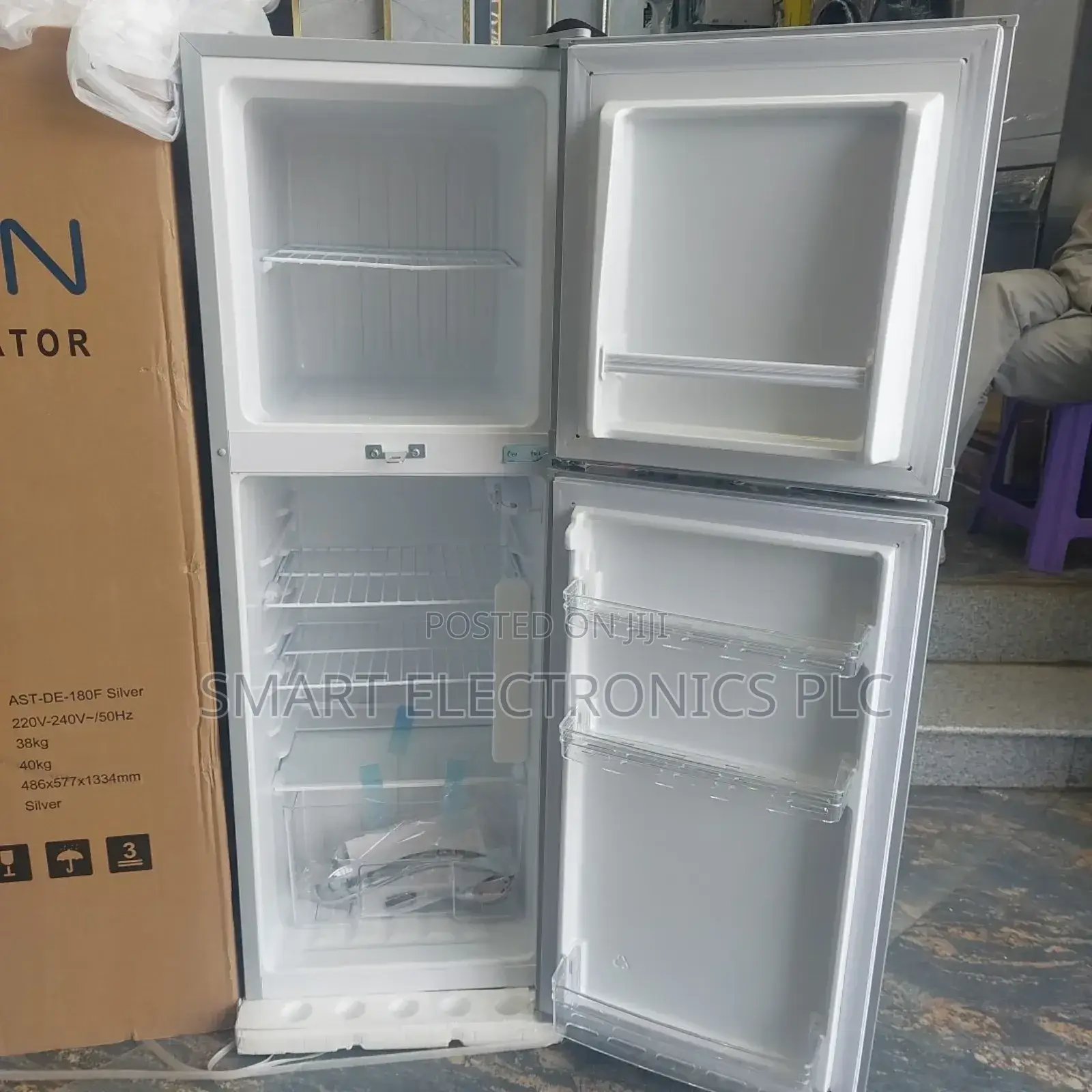 Aston Refrigerator