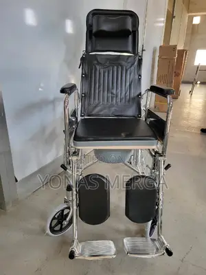 Photo - Toilet Wheelchair፭塼ዊልቼርportable 18 Inch Extra-Wide Bariatric