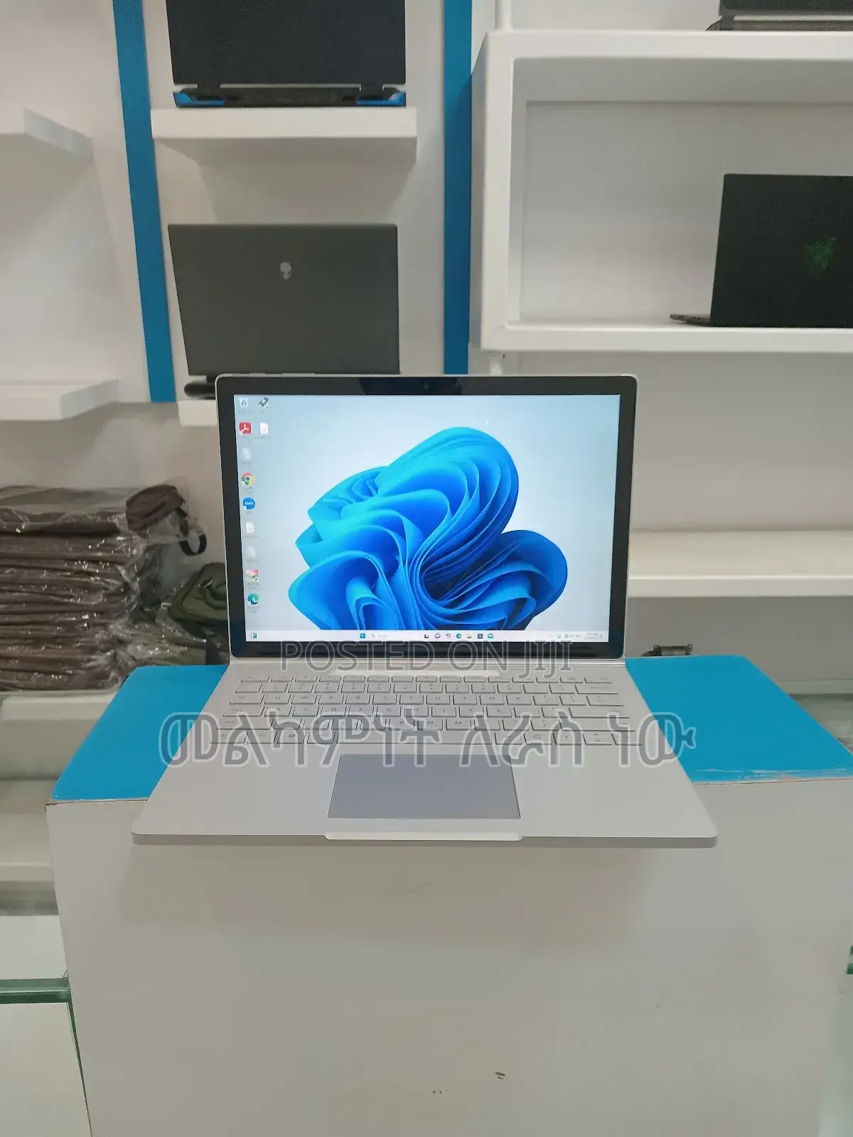 New Laptop Microsoft Surface Book 3 16GB Intel Core I7 SSD 256GB