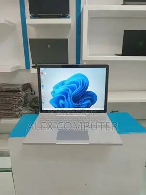 New Laptop Microsoft Surface Book 3 16GB Intel Core I7 SSD 256GB