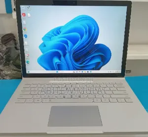 New Laptop Microsoft Surface Book 3 16GB Intel Core I7 SSD 256GB