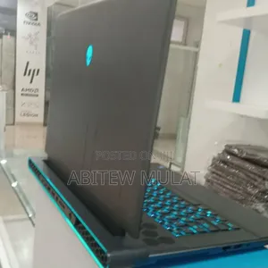 New Laptop Alienware Area-51m 16GB Intel Core I7 SSD 1T