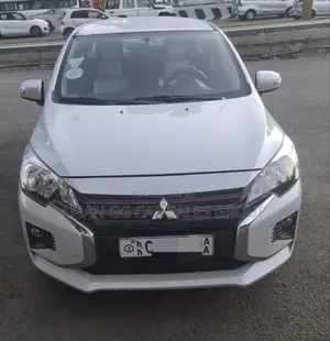 Photo - Mitsubishi Attrage 2022 Ivory