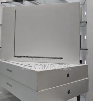 Photo - New Laptop Apple MacBook Air 2024 M3 15-Inch 16GB Apple M3 SSD 512GB