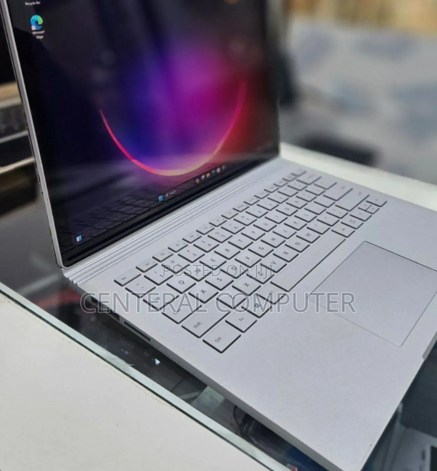 New Laptop Microsoft Surface Book 3 16GB Intel Core I7 SSD 256GB