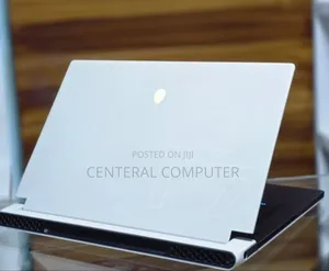 New Laptop Alienware M17x R2 16GB Intel Core I7 SSD 1T