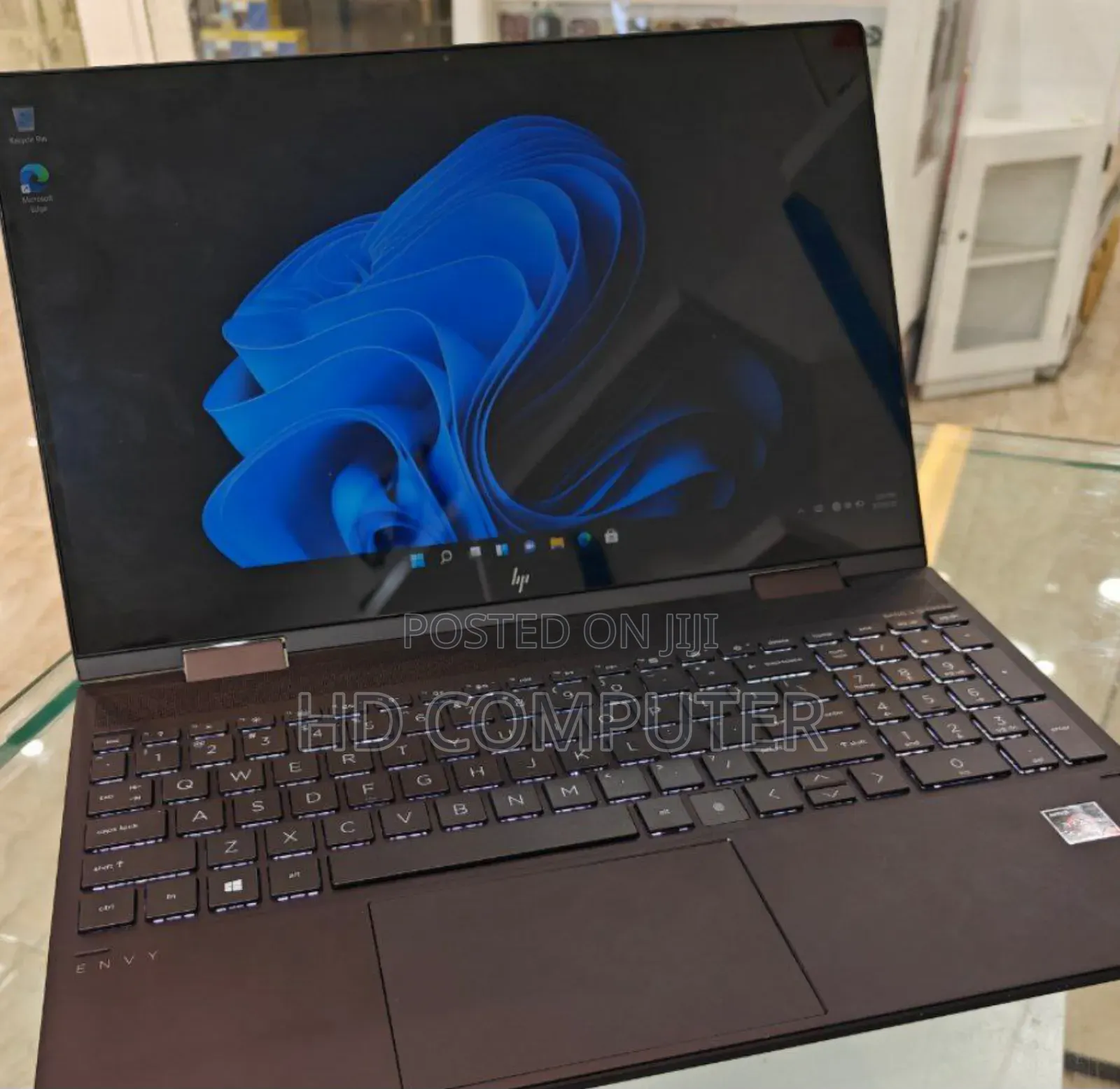 New Laptop HP Envy X360 16GB AMD Ryzen 7 SSD 512GB
