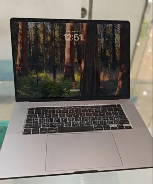 New Laptop Apple MacBook Pro 2019 16GB Intel Core I7 SSD 512GB
