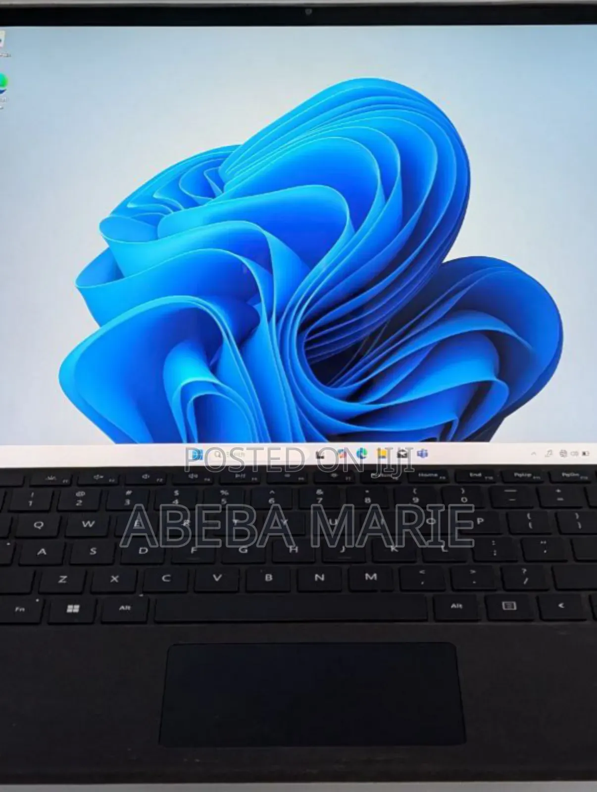 New Laptop Microsoft Surface Pro 9 16GB Intel Core I7 SSD 512GB