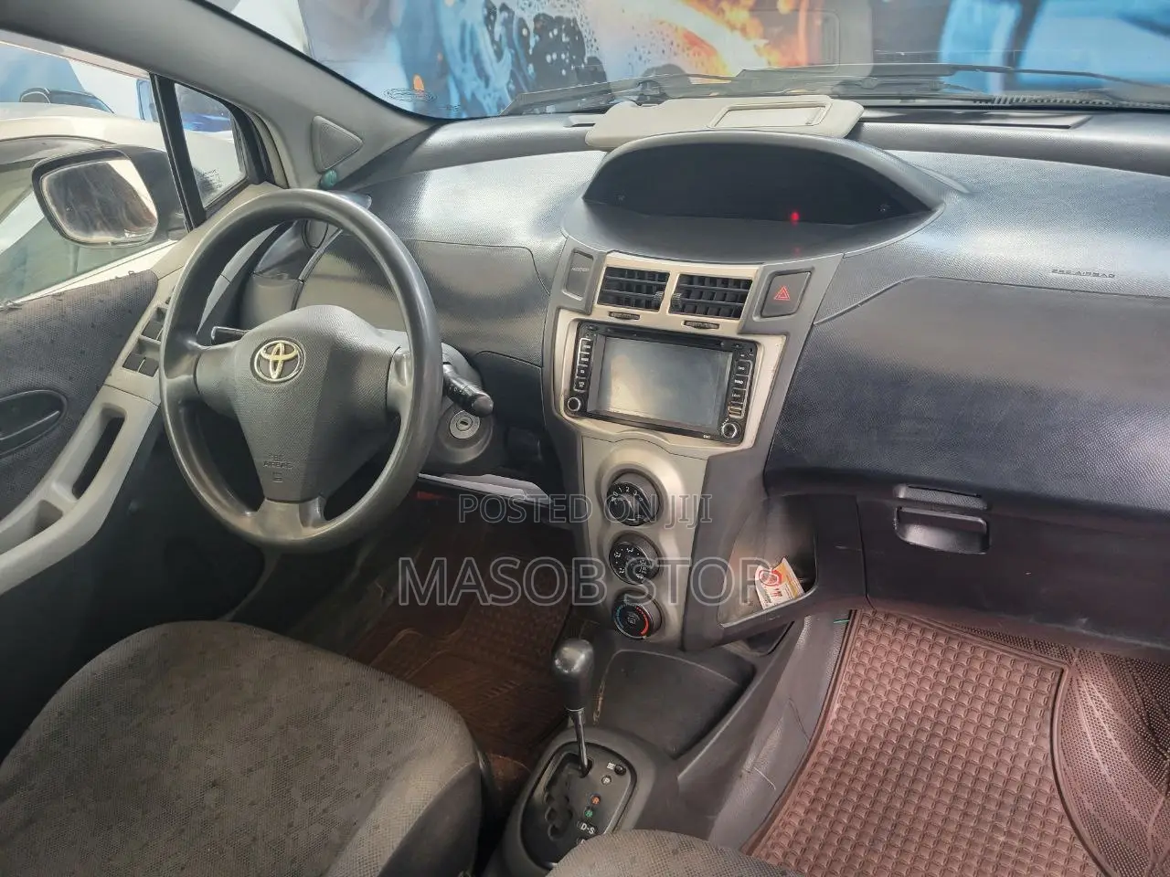 Toyota Yaris 2010 Gray