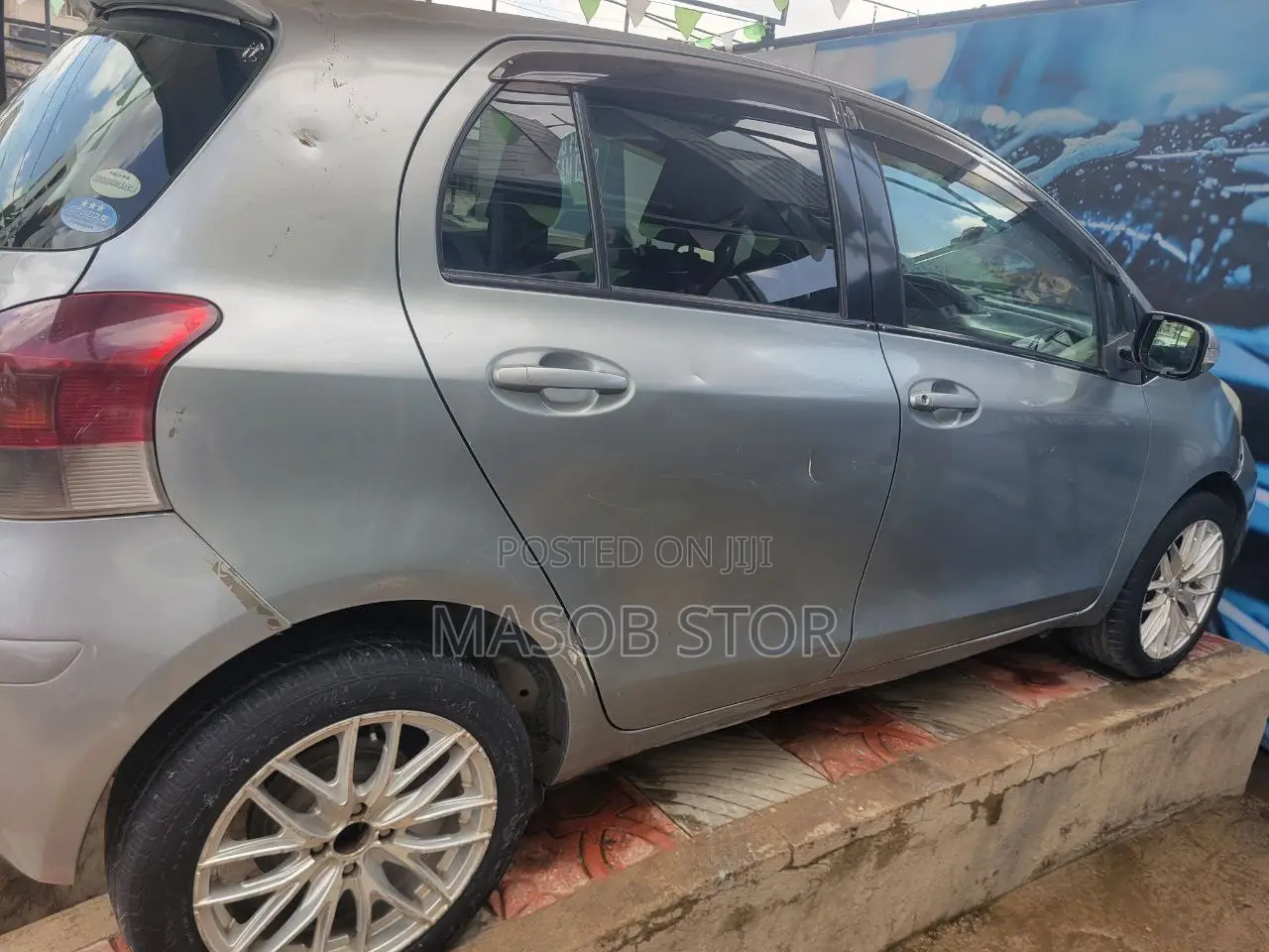 Toyota Yaris 2010 Gray