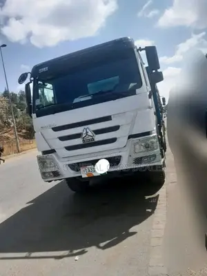 Photo - ሞዴል/2024 Hp 400
ባንክ/5000000
ካሽ/6600000
 ተመላሽ/420 ሺ ብር በ3 ወር