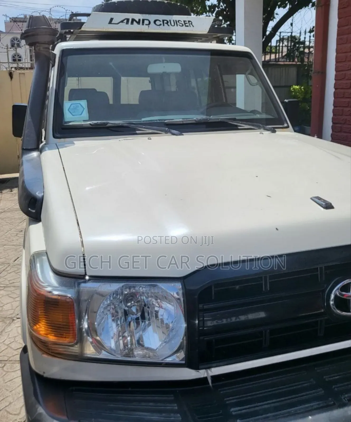 Toyota Land Cruiser 2019 White