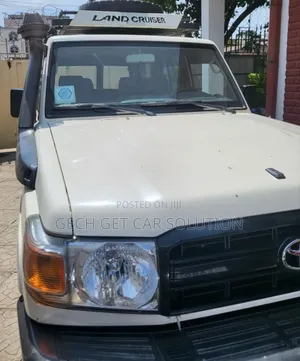 Toyota Land Cruiser 2019 White