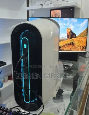 New Laptop Alienware M17x R2 32GB Intel Core I9 SSD 512GB