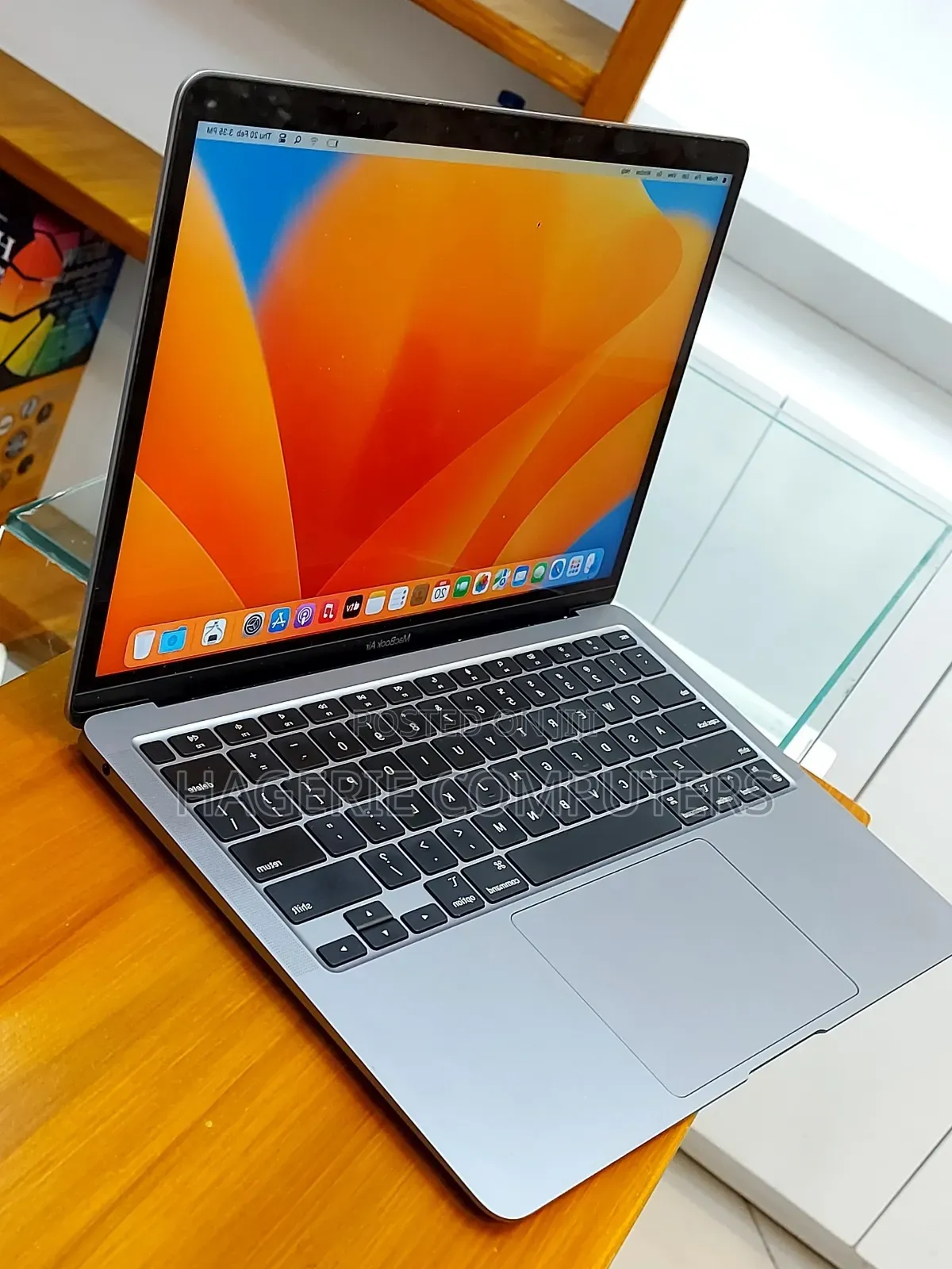 New Laptop Apple MacBook Air 2020 M1 8GB Apple M1 SSD 256GB