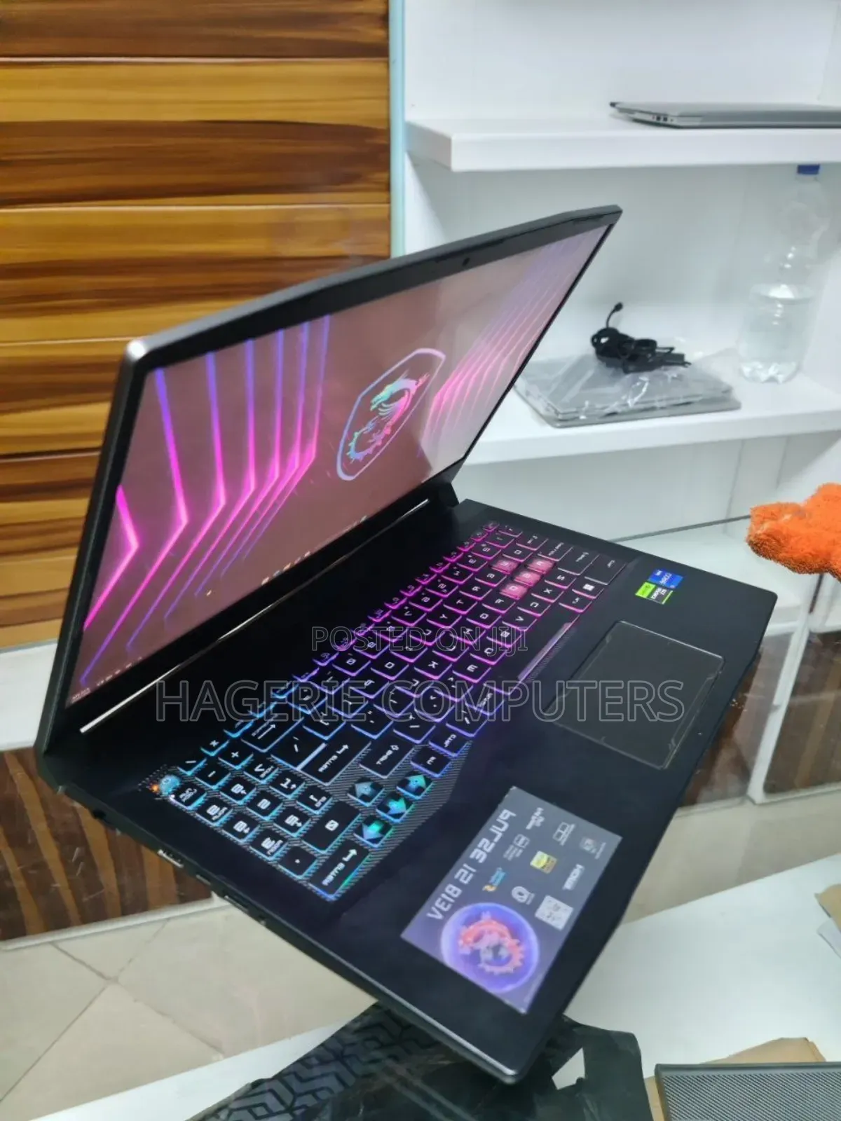 New Laptop MSI Pulse GL76 16GB Intel Core I7 SSD 512GB