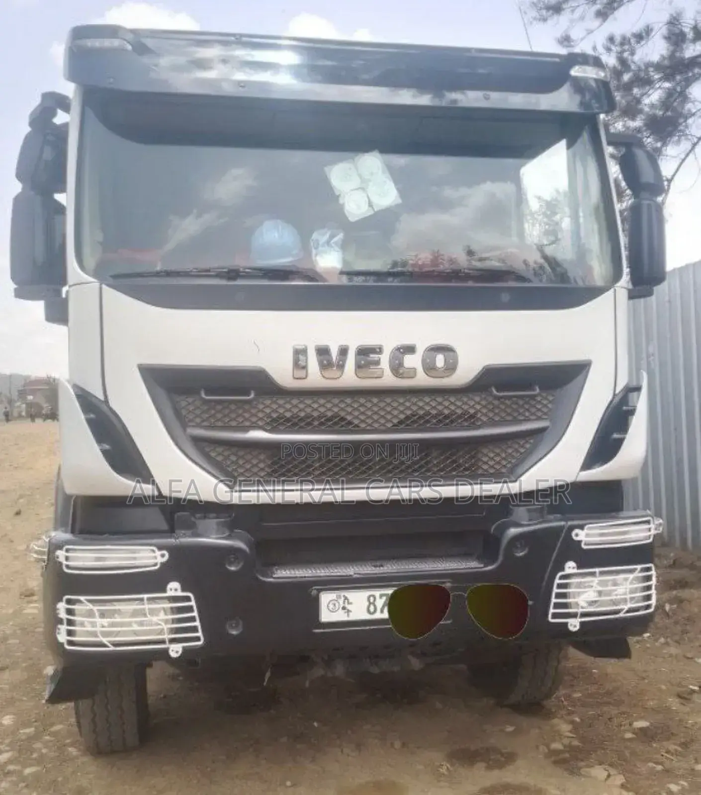 Iveco ባላቶኒ ከነተሳቢው
•2016
•87 ሽ ታርጋ
•Na ስፖንዳ
•2016 መስፍን ተሳቢ