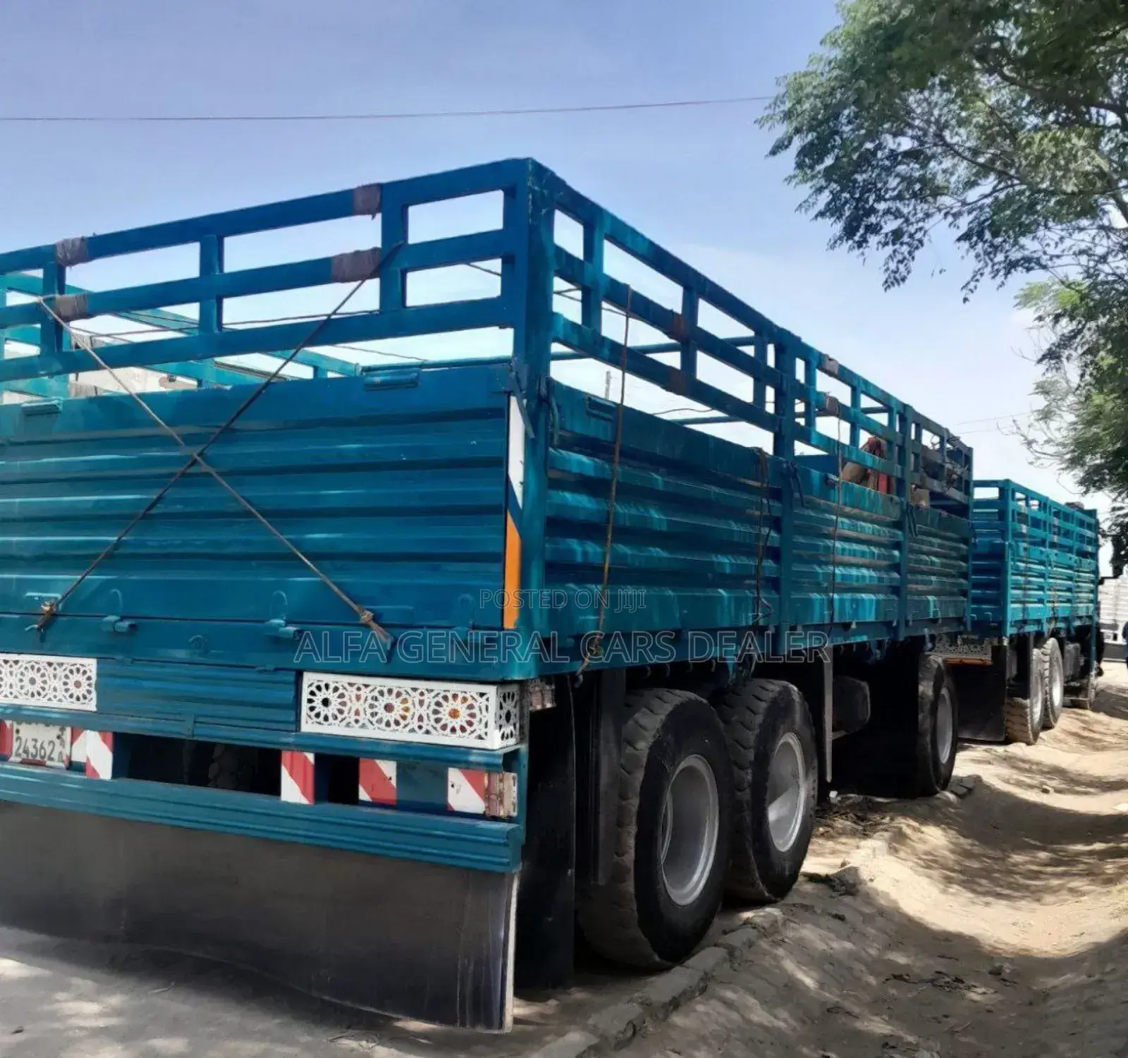 Iveco ባላቶኒ ከነተሳቢው
•2015
•80 ሽ ታርጋ
•24 ሽ ታርጋ ተሳቢ
•መስፍን በመስፍን