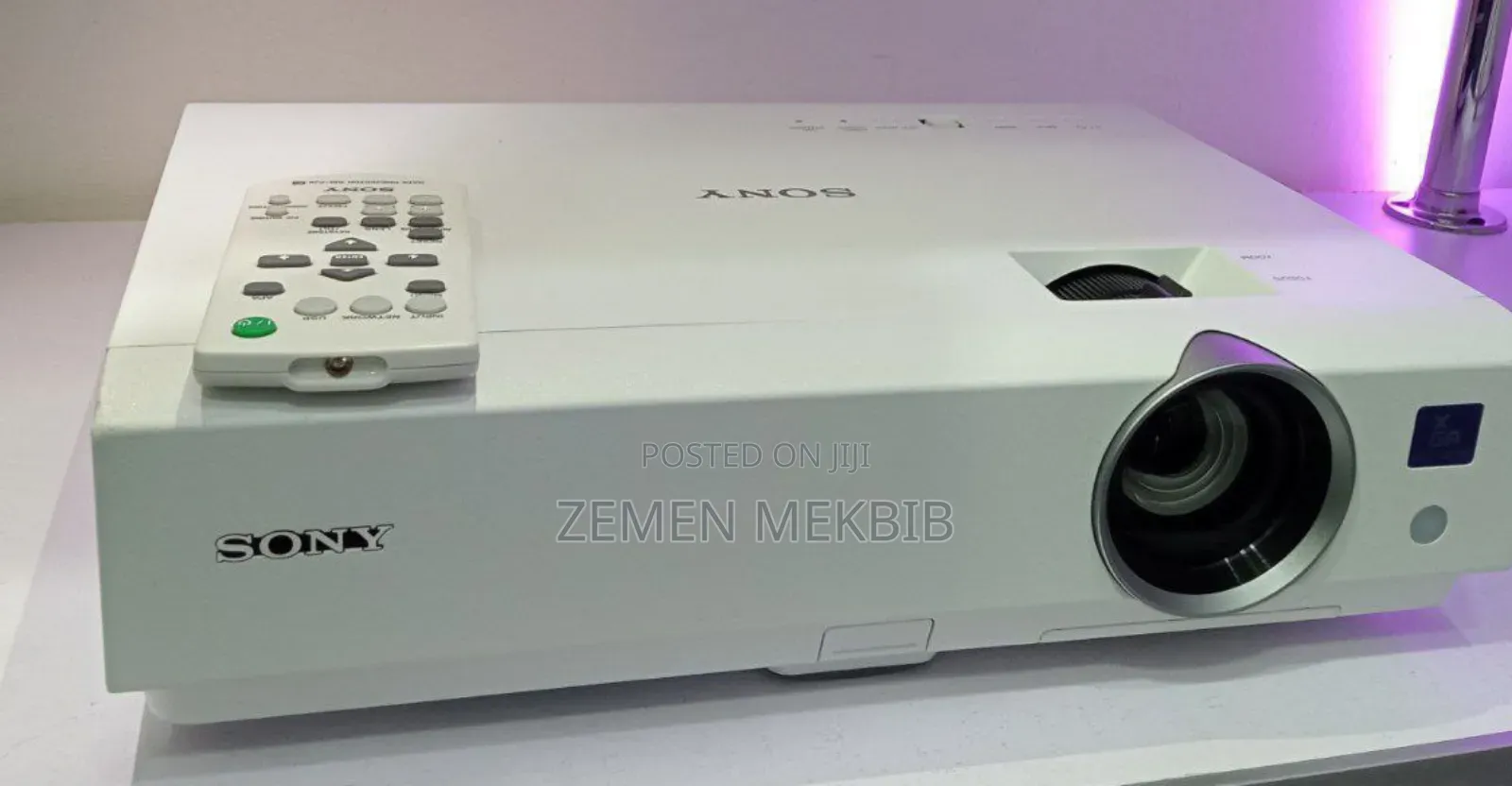 Sony Dx 102 Projector